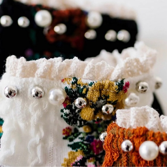 New! Embroidered Dark Florals Sheer Socks And Faux Pearls - Picture 5 of 6